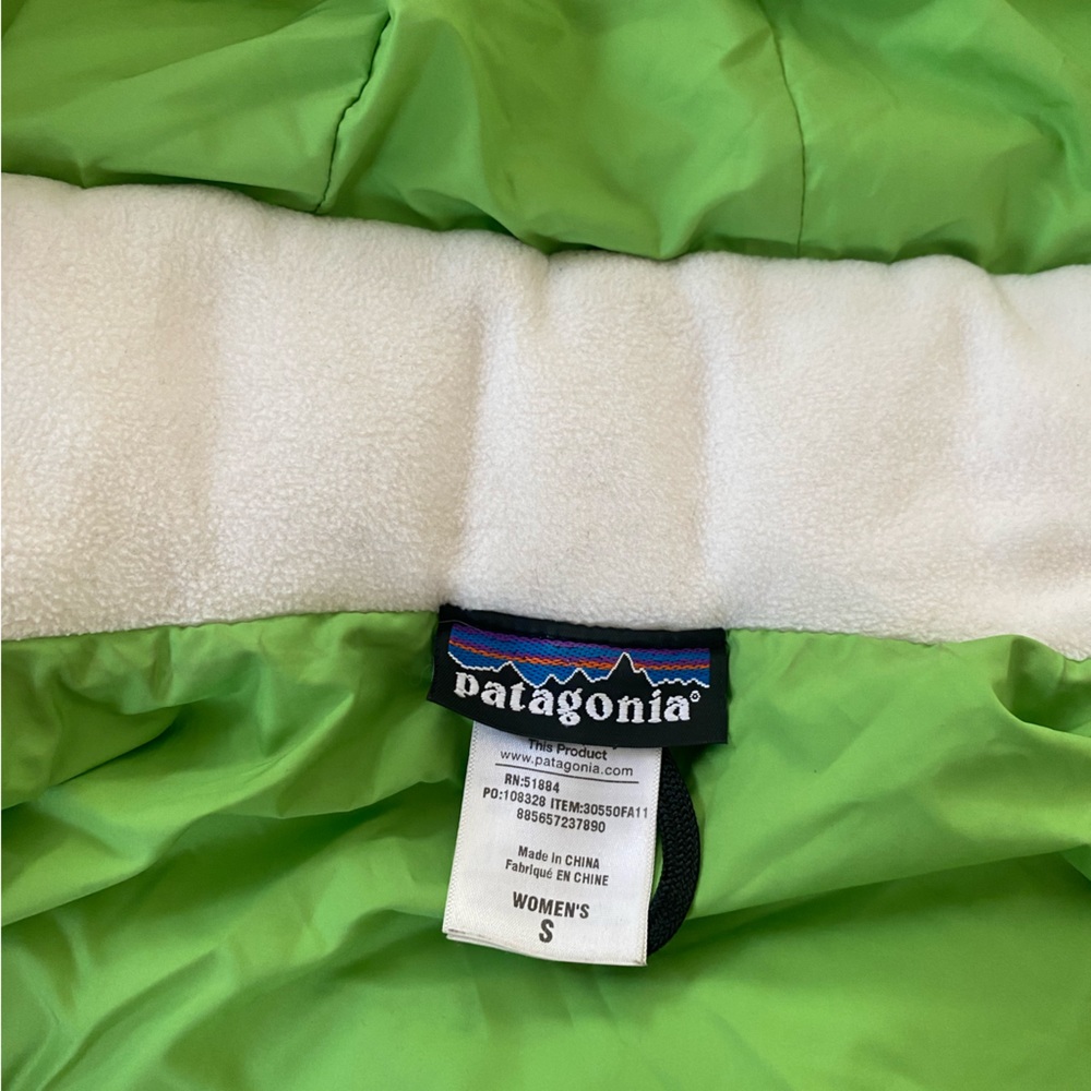Patagonia off-white Puff Nano Jacket - Picture 9 of 12